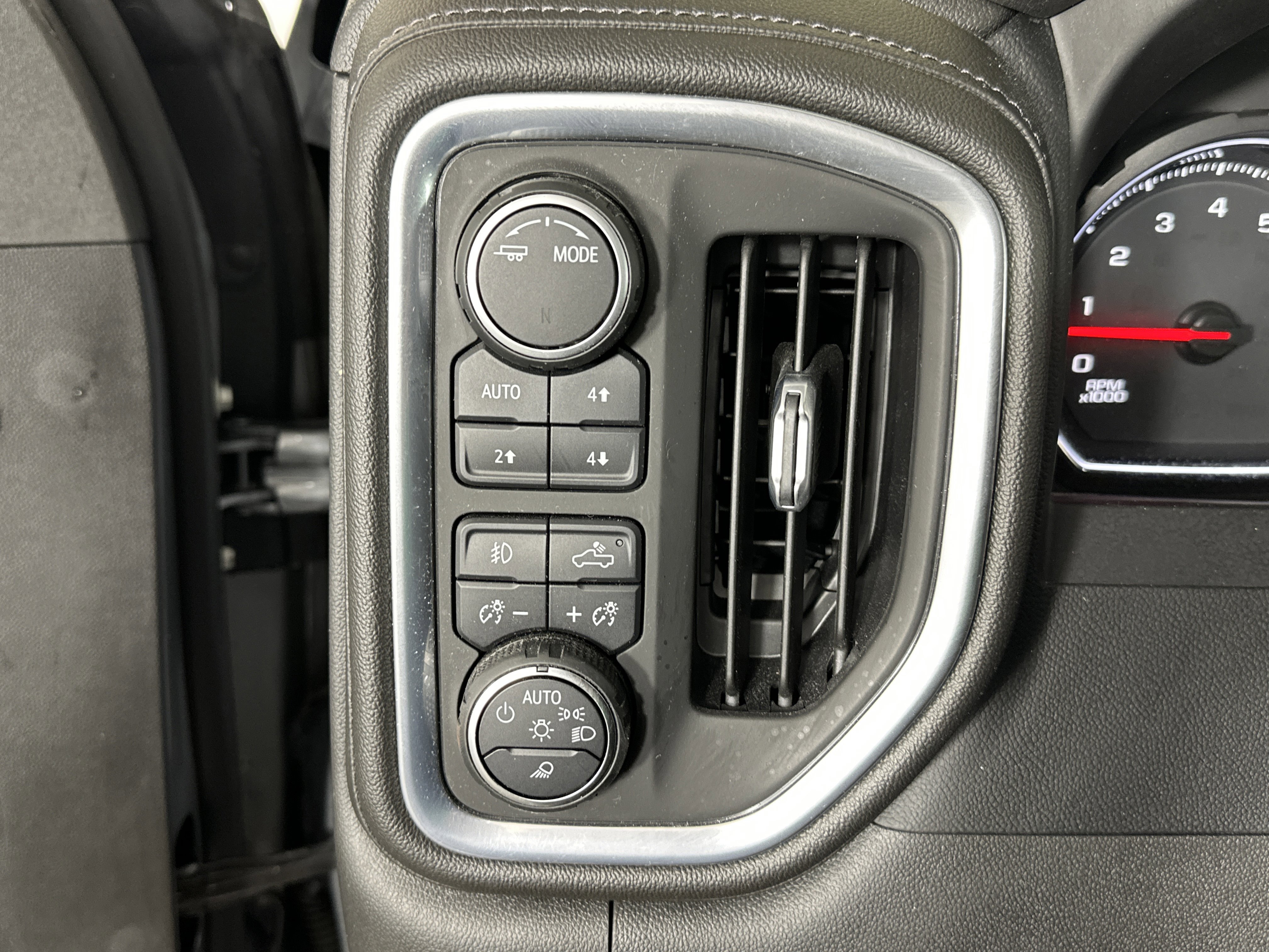 Certified 2022 Chevrolet Silverado 1500 RST image 28