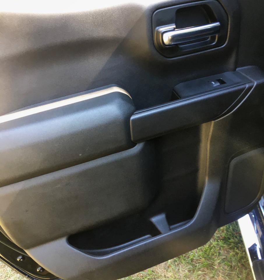 Used 2019 Chevrolet Silverado 1500 Custom w/ Custom Max Trailering Package AWD/4WD image 14