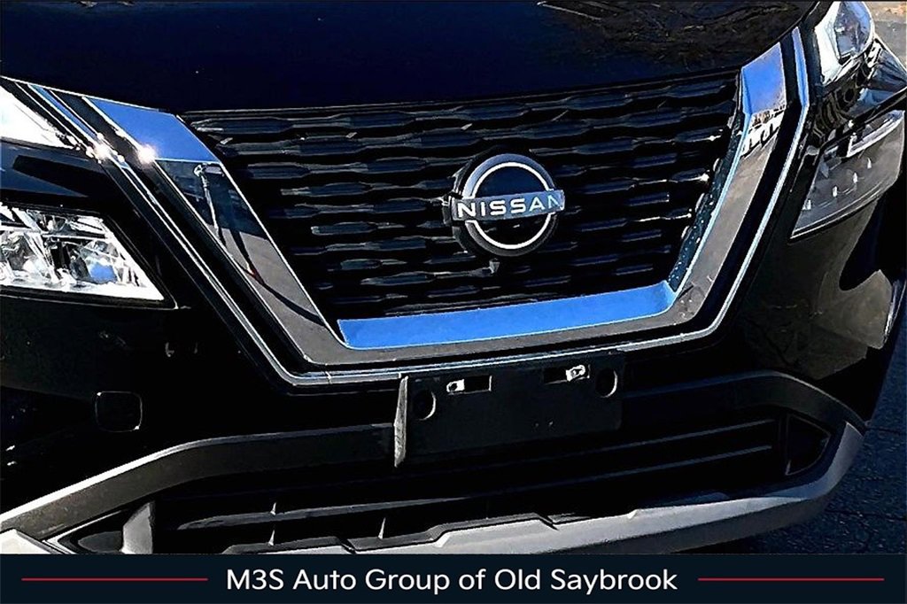 Used 2023 Nissan Rogue SV image 33