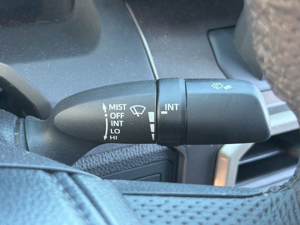 Used 2025 Toyota Tacoma SR5 RWD image 19