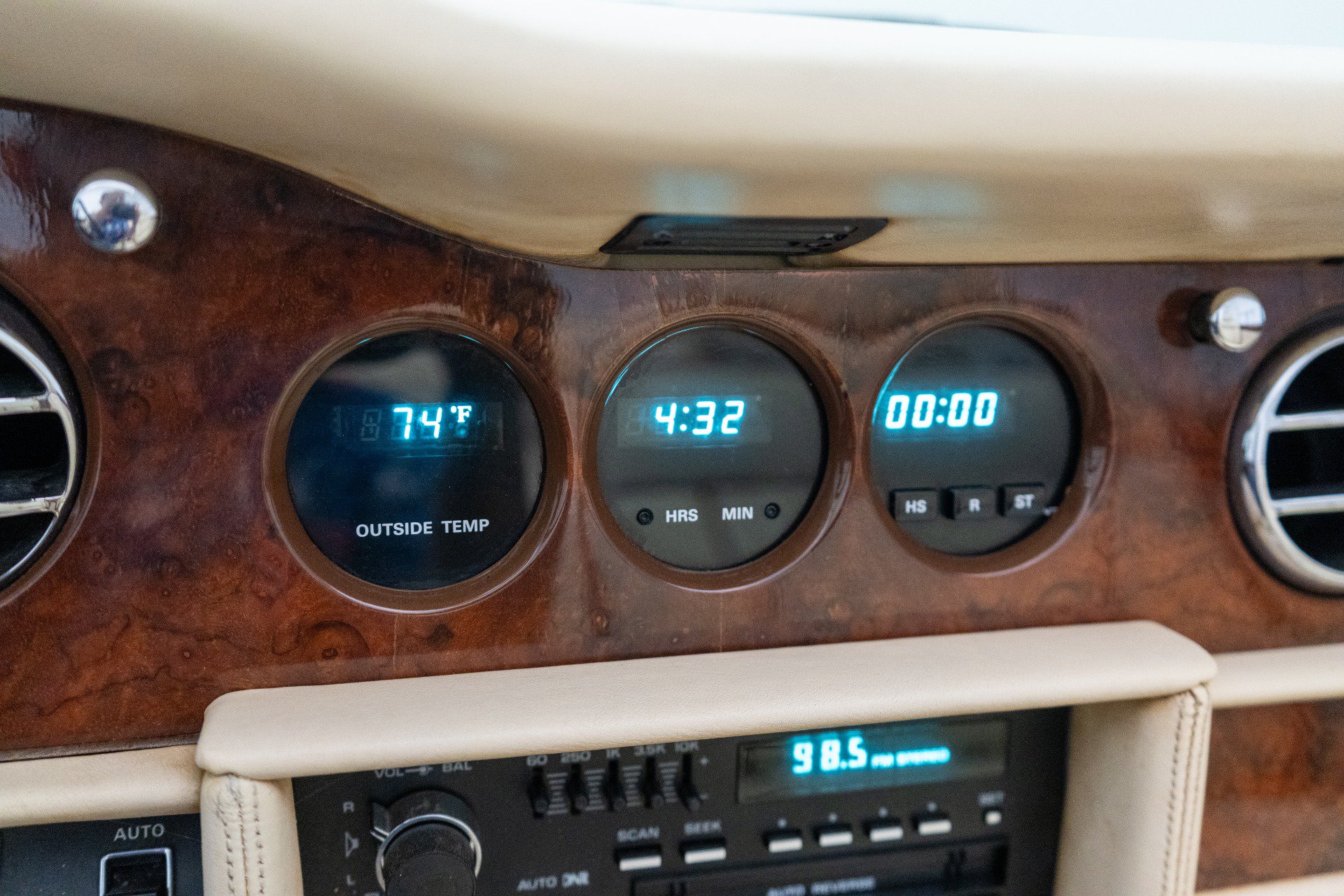 Used 1987 Rolls-Royce Corniche RWD image 27