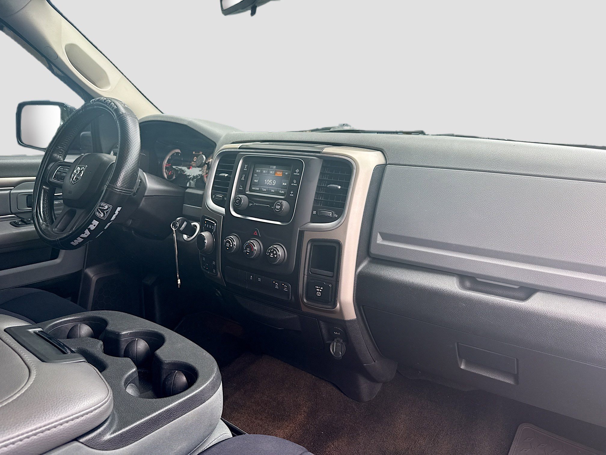 Used 2020 RAM 1500 Laramie image 30