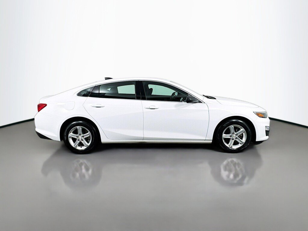 Used 2023 Chevrolet Malibu LS FWD image 6