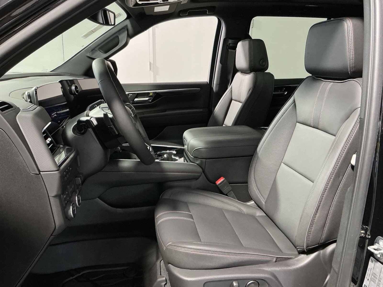 New 2026 Chevrolet Tahoe RST w/ RST Capability Package AWD/4WD image 14