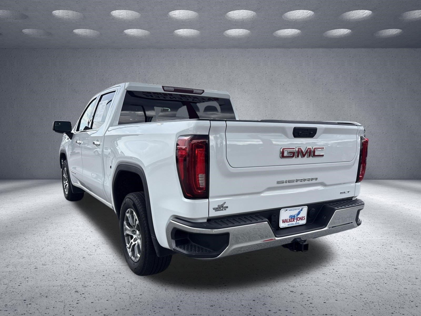 Used 2025 GMC Sierra 1500 SLT RWD image 7
