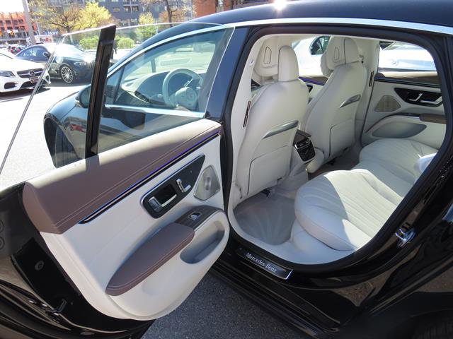 Certified 2024 Mercedes-Benz EQS 450+ 4MATIC Sedan image 27
