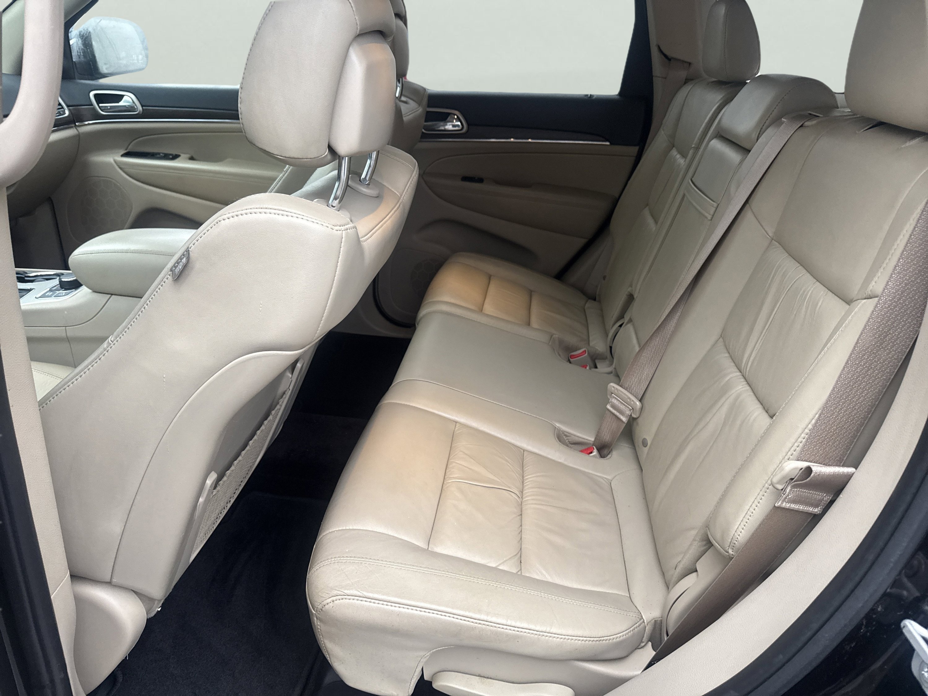 Used 2016 Jeep Grand Cherokee Limited image 12