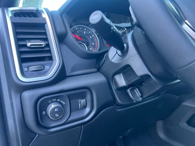 New 2026 RAM 2500 Big Horn AWD/4WD image 22