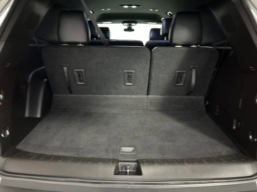 Used 2022 Chevrolet Traverse LS FWD image 24