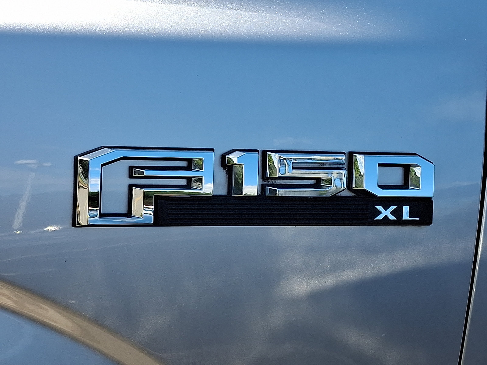 Used 2016 Ford F150 XL w/ Equipment Group 101A Mid AWD/4WD image 10