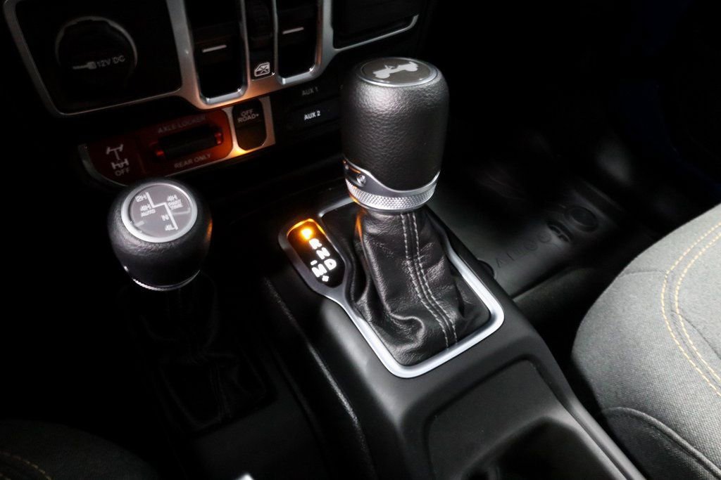 Used 2025 Jeep Wrangler Willys 4xe image 28