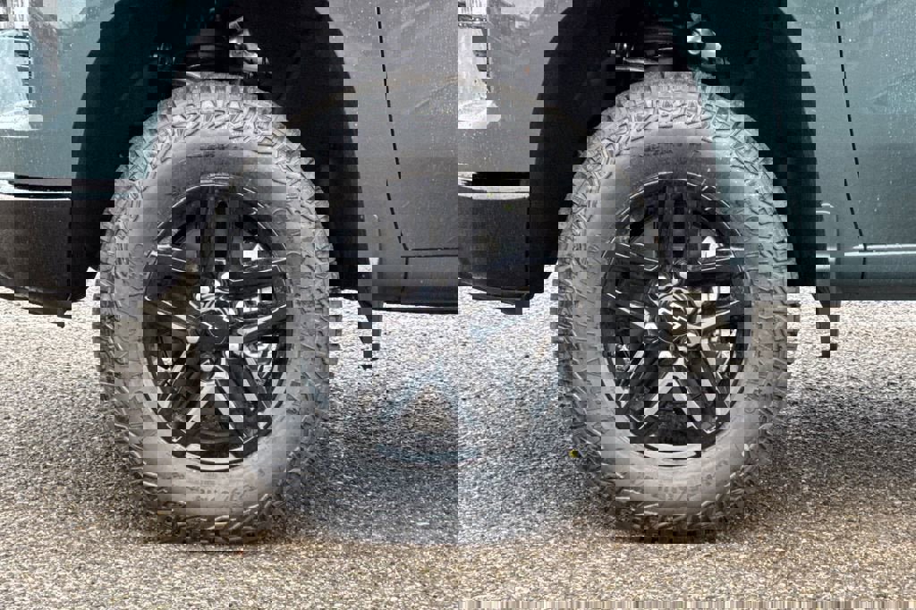 New 2026 Chevrolet Silverado 1500 Custom Trail Boss w/ Dark Appearance Package image 24