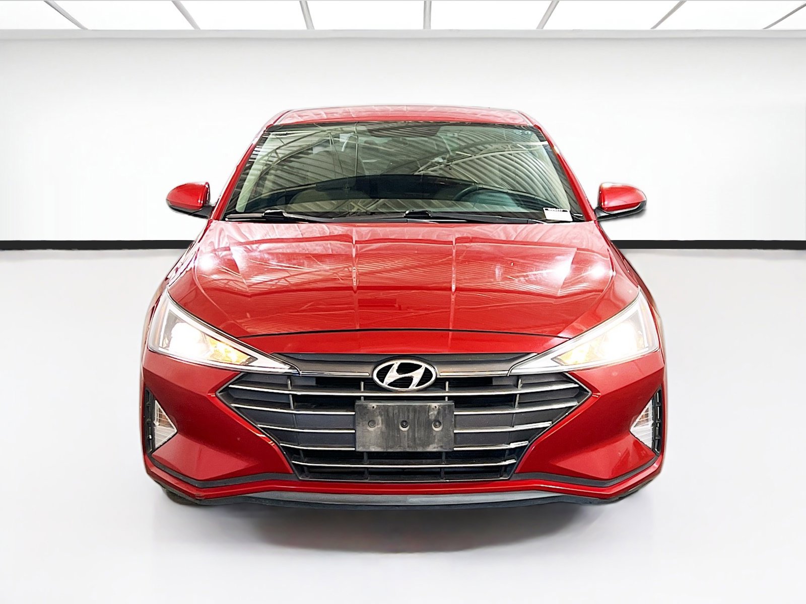 Used 2019 Hyundai Elantra SE image 2