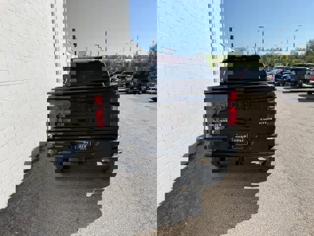 Used 2025 Chevrolet Silverado 2500 Custom w/ Custom Value Package image 6