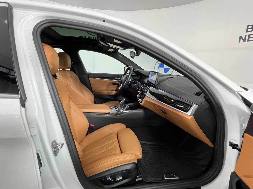 Used 2023 BMW 530i xDrive w/ Premium Package image 23