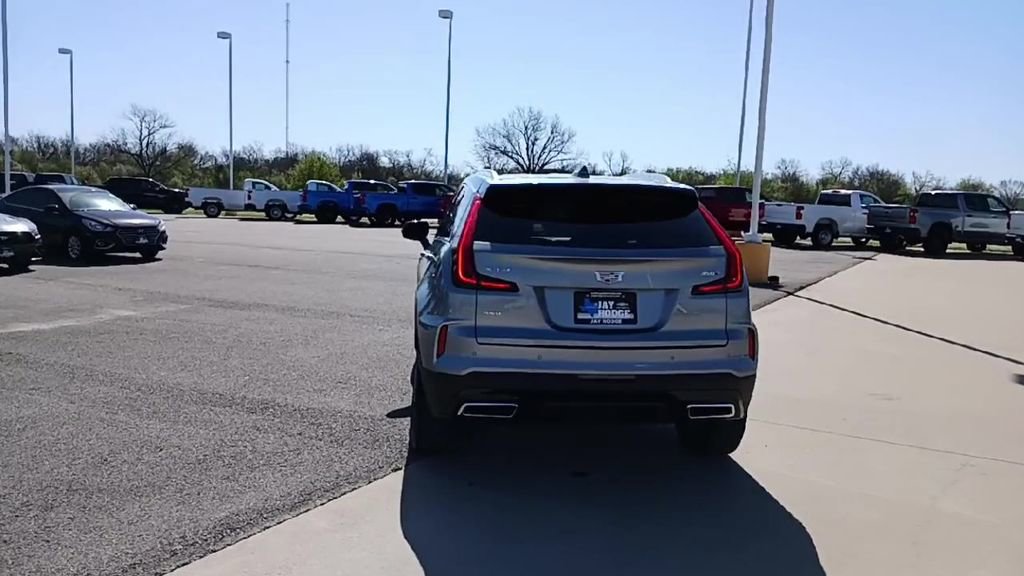 Certified 2024 Cadillac XT4 Premium Luxury AWD/4WD image 7