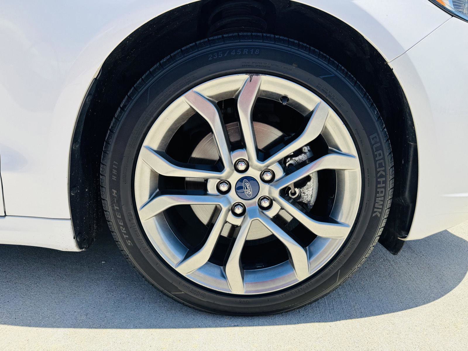Used 2020 Ford Fusion SEL FWD image 38