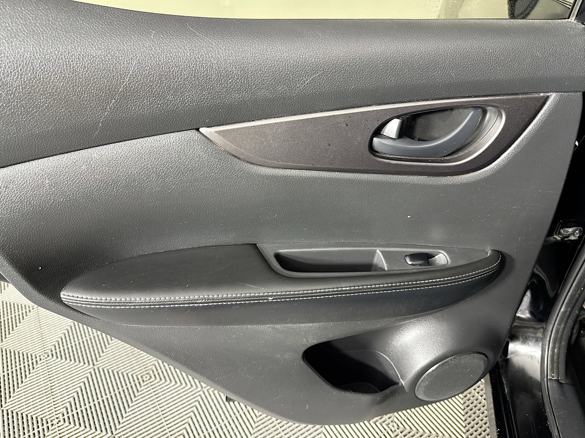 Used 2020 Nissan Rogue Sport S w/ Appearance Package FWD image 24