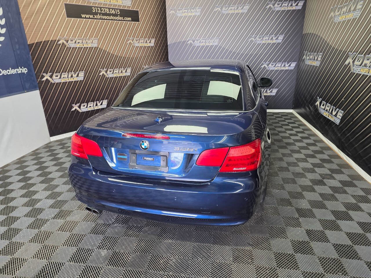 Used 2013 BMW 328i Convertible RWD image 15