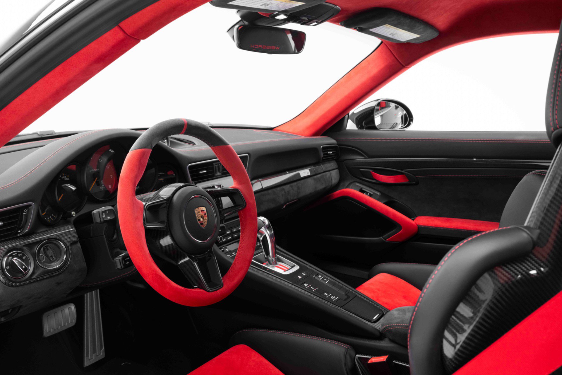Used 2018 Porsche 911 GT2 RS RWD image 12
