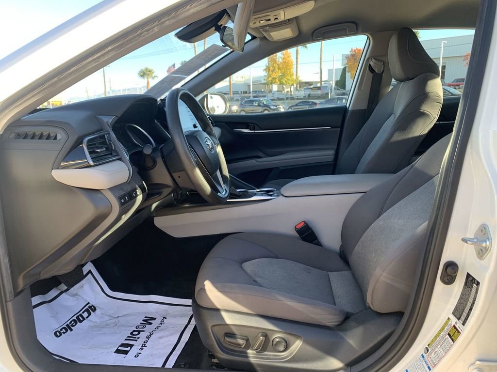 Used 2023 Toyota Camry LE image 17