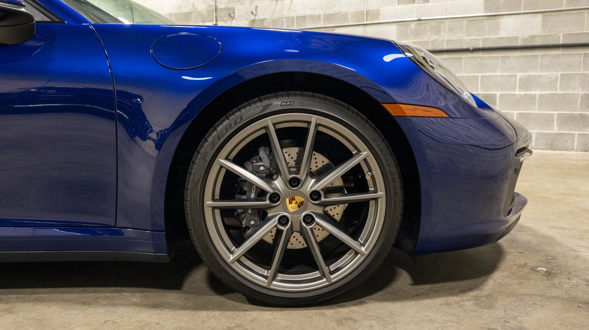 Used 2020 Porsche 911 Carrera w/ Premium Package RWD image 26