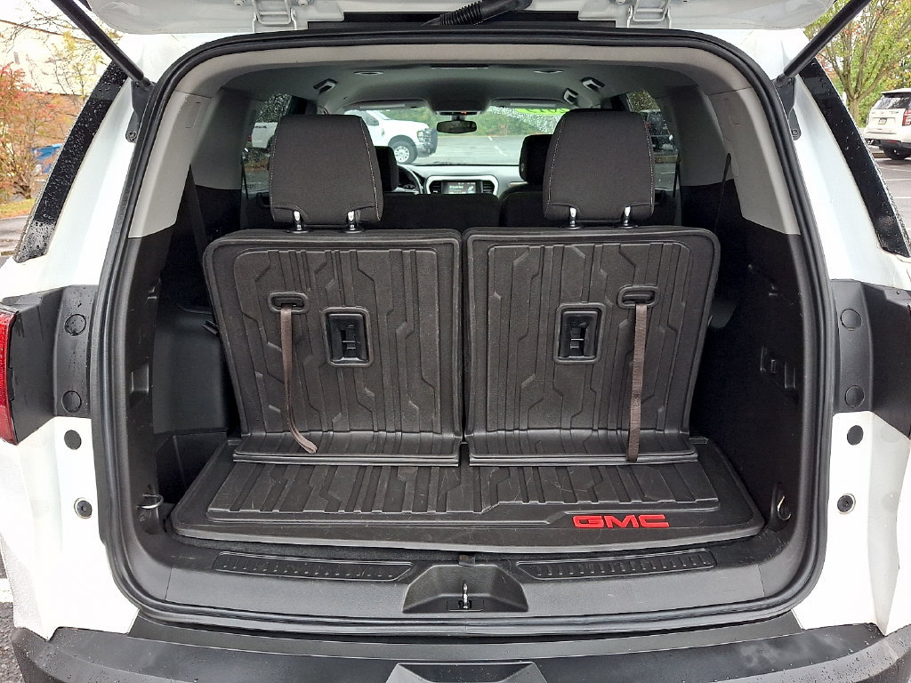 Used 2019 GMC Acadia SLE w/ LPO, Floor Liner Package AWD/4WD image 29