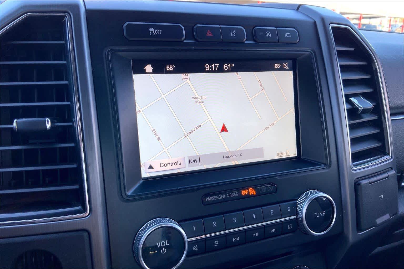 Used 2018 Ford Expedition Platinum RWD image 34