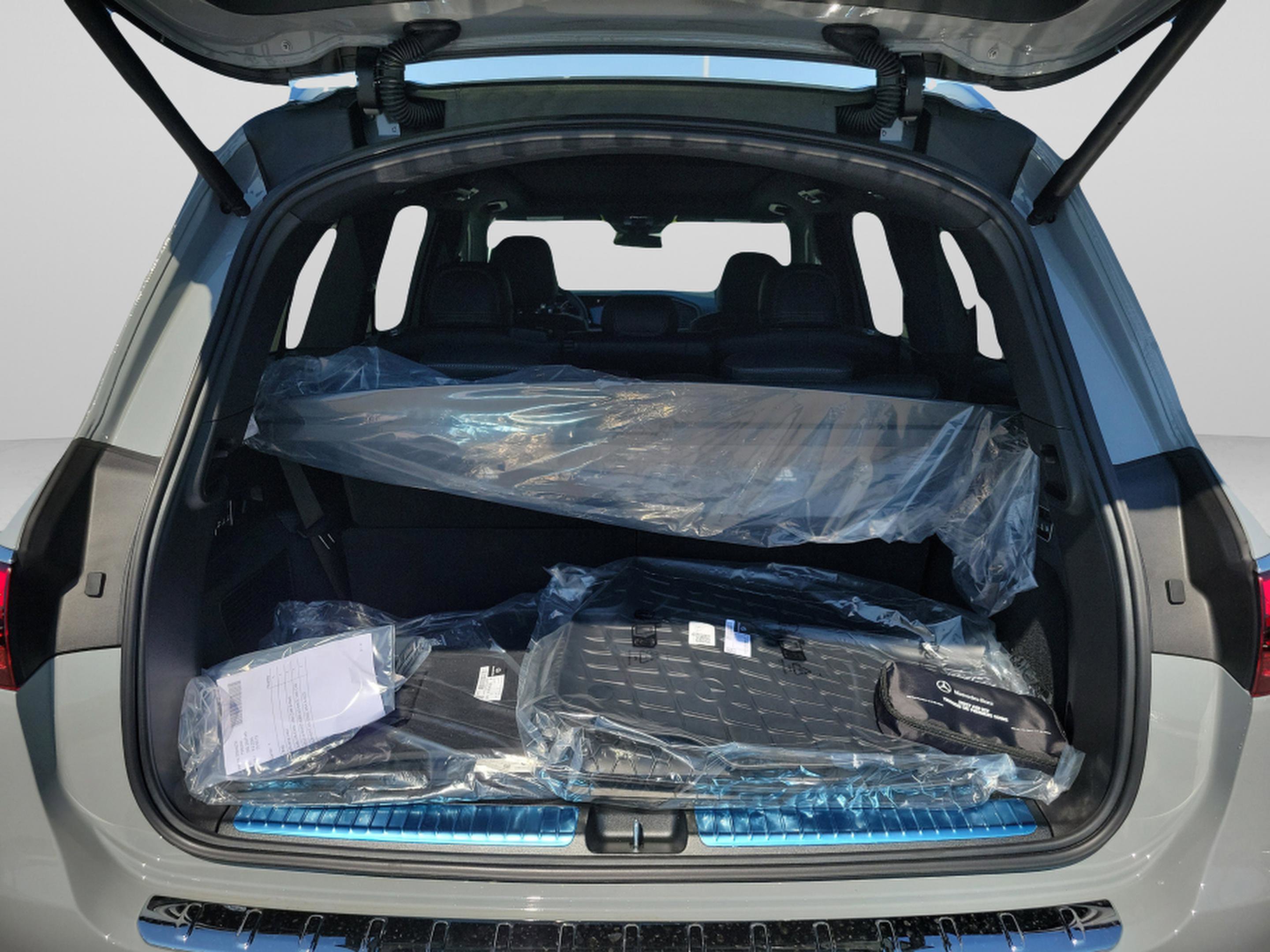 New 2026 Mercedes-Benz GLS 580 4MATIC image 5