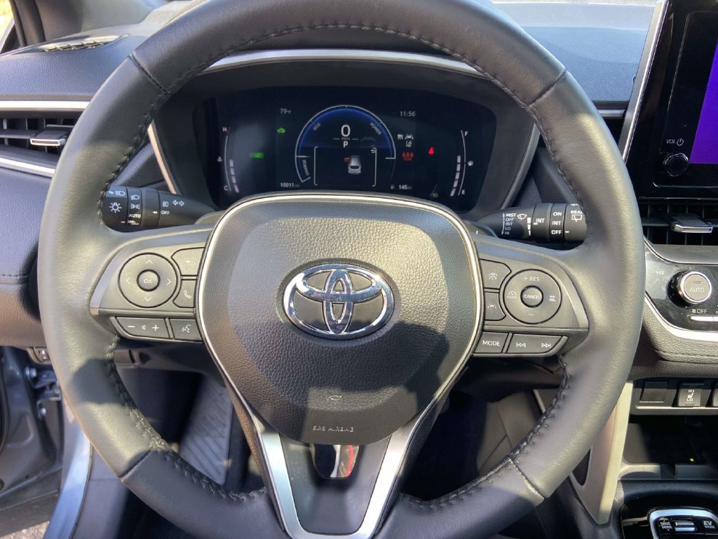 Used 2024 Toyota Corolla Cross AWD Hybrid w/ Convenience Package image 34