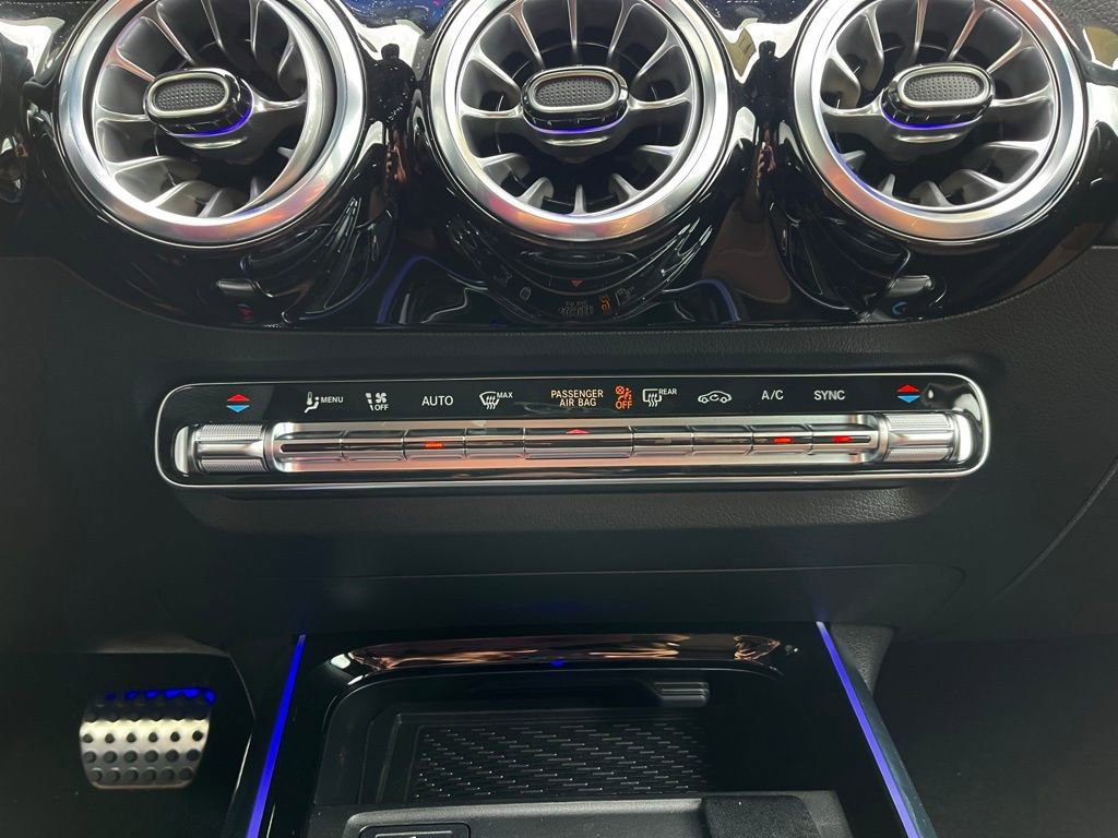 Certified 2025 Mercedes-Benz GLA 250 4MATIC image 37