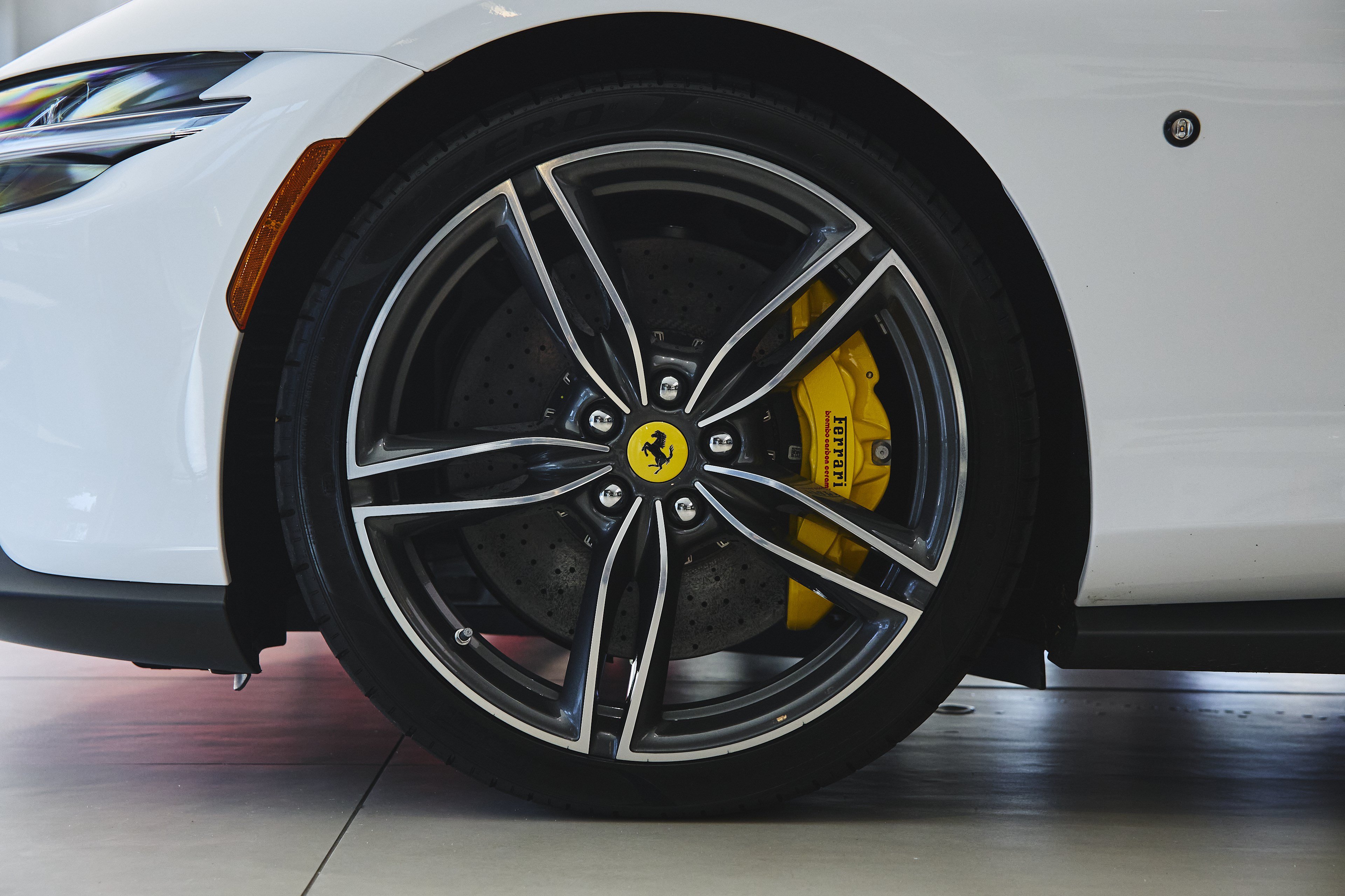 Used 2024 Ferrari Roma Spider RWD image 55