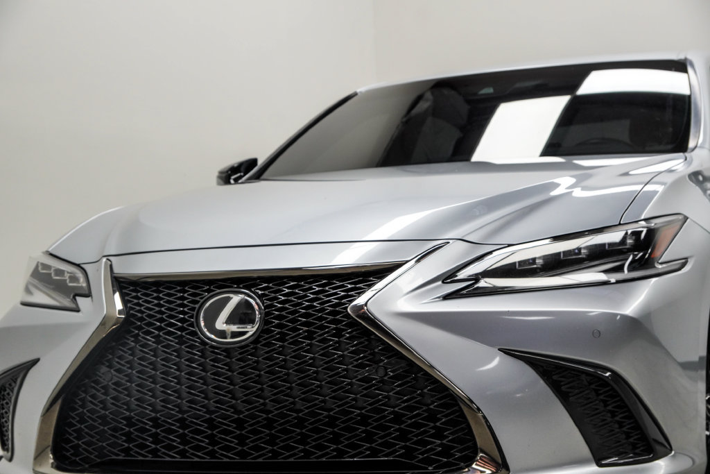 Used 2023 Lexus ES 350 F Sport w/ Accessory Package (Z2) FWD image 2