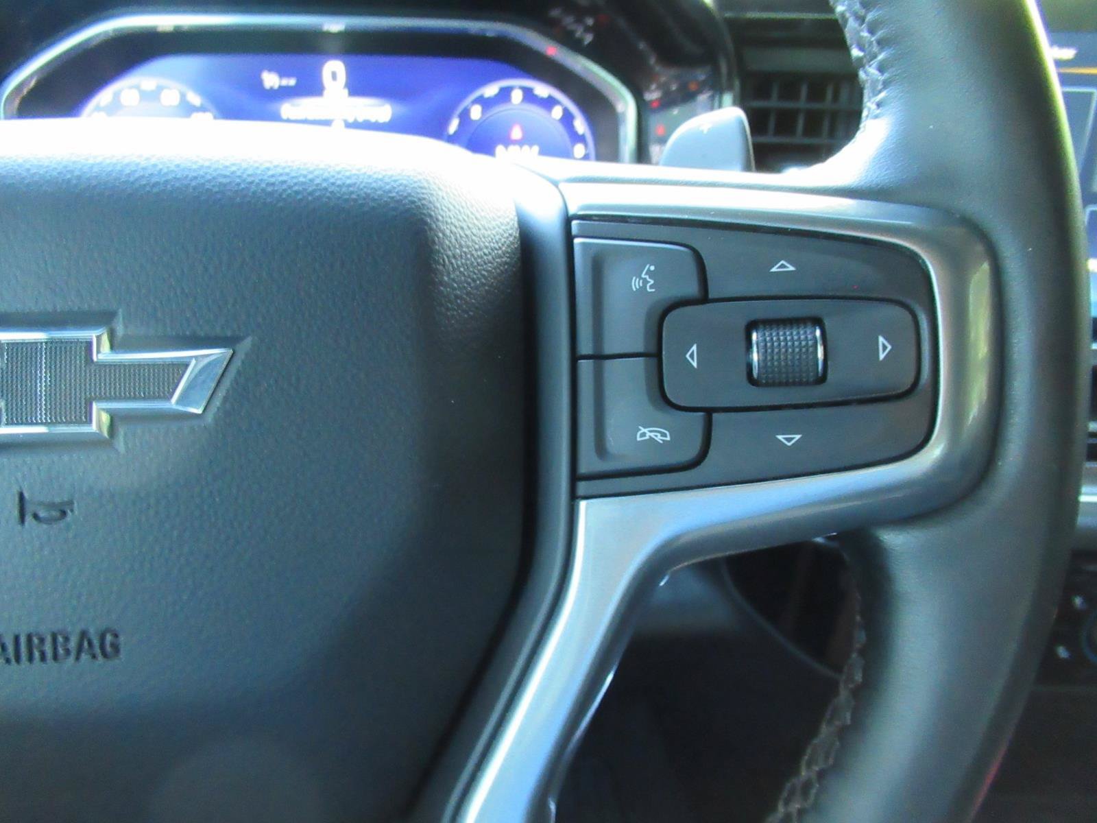 Used 2023 Chevrolet Silverado 1500 RST AWD/4WD image 27
