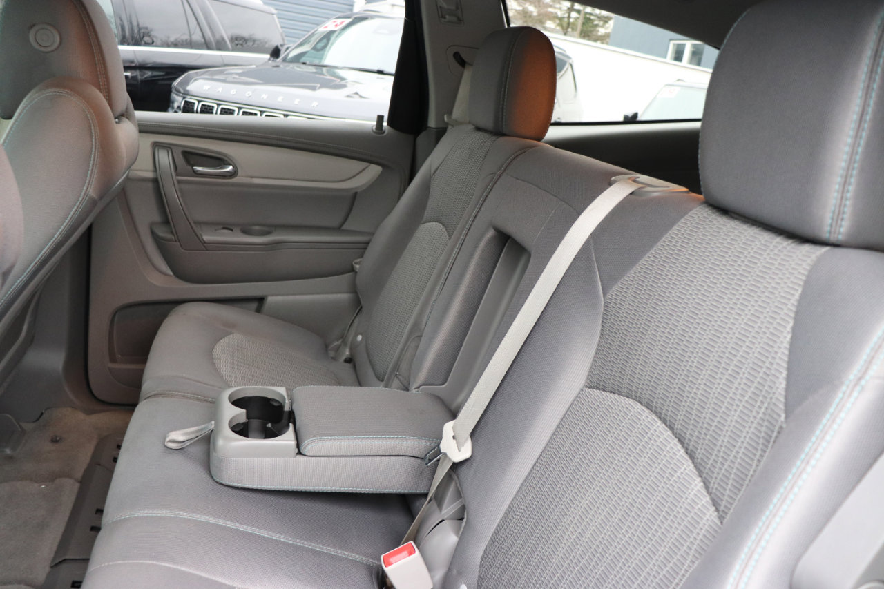 Used 2017 Chevrolet Traverse LS image 23