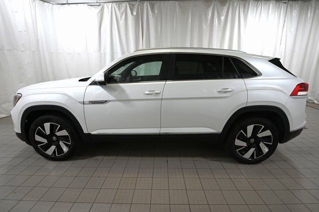 New 2025 Volkswagen Atlas Cross Sport SEL image 10