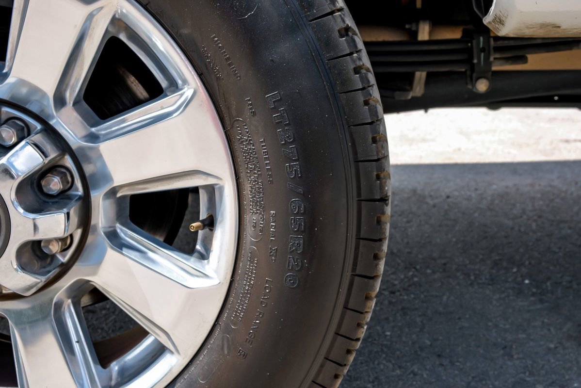 Used 2022 Ford F250 Platinum w/ FX4 Off-Road Package image 64