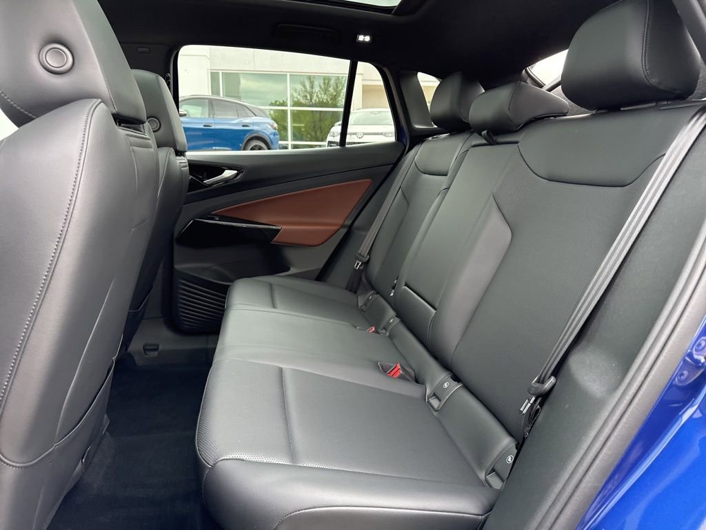 Used 2021 Volkswagen ID.4 Pro S AWD/4WD image 24