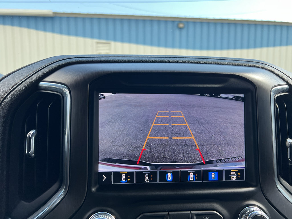 Certified 2022 GMC Sierra 3500 AT4 w/ AT4 Preferred Package AWD/4WD image 24