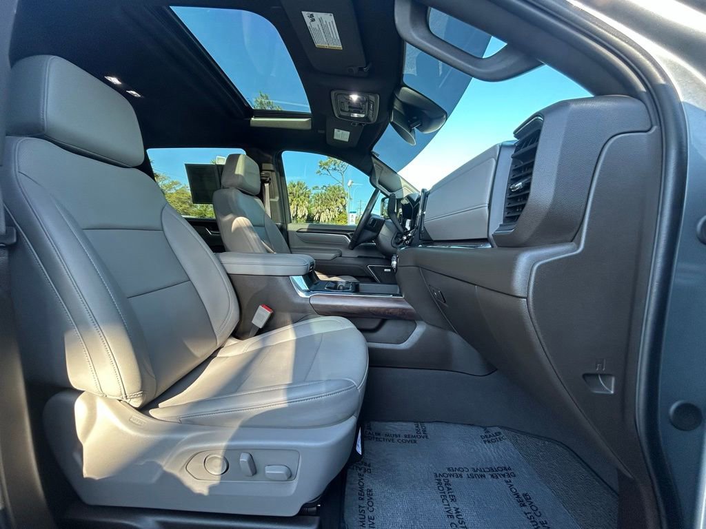 Used 2024 GMC Sierra 2500 SLT w/ SLT Premium Package image 22