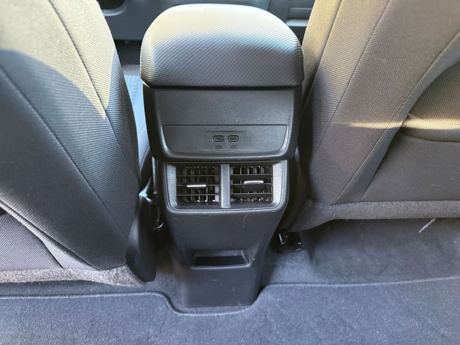 Used 2025 Chevrolet Equinox LT image 24