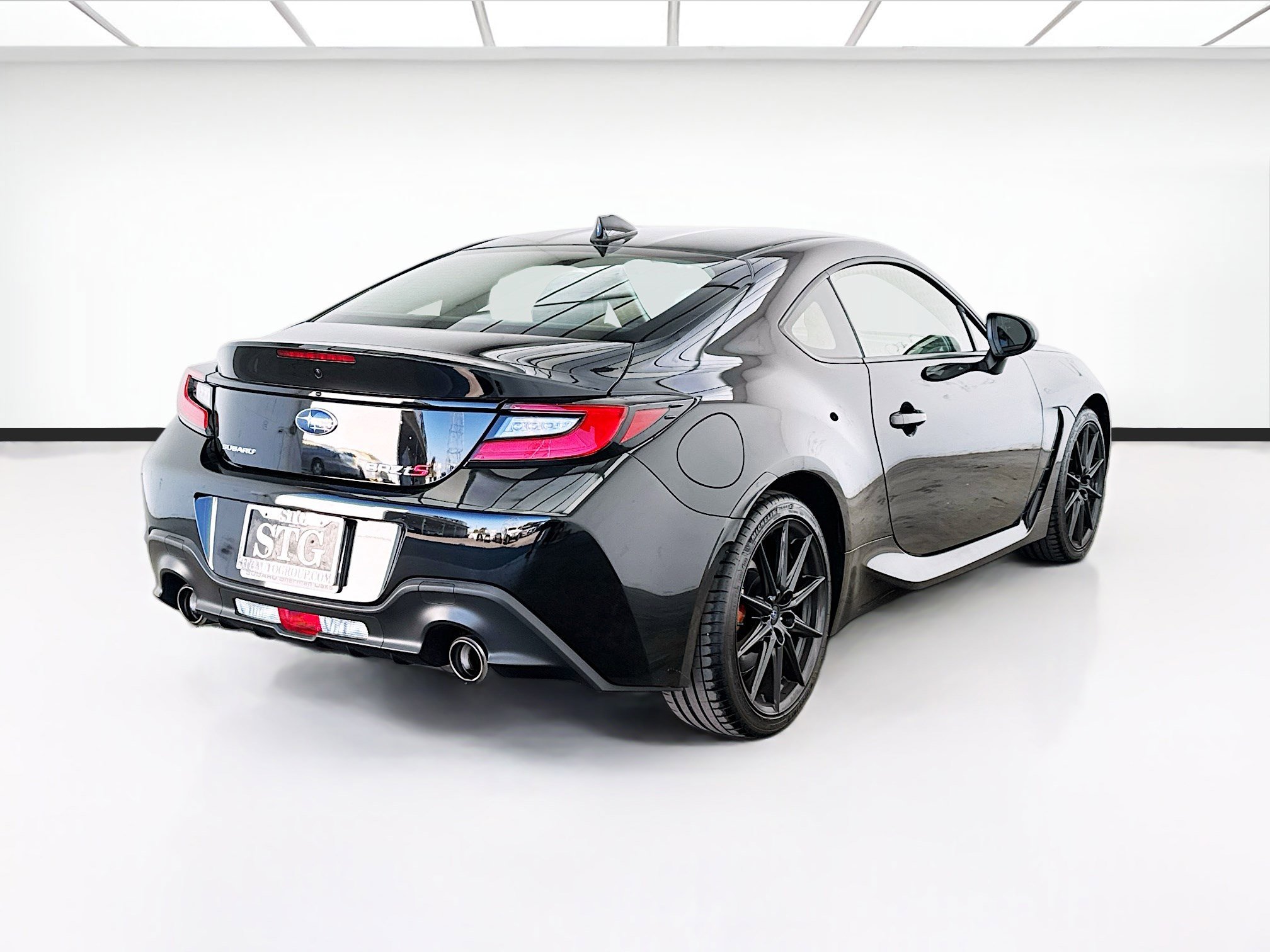 Used 2025 Subaru BRZ tS RWD image 4
