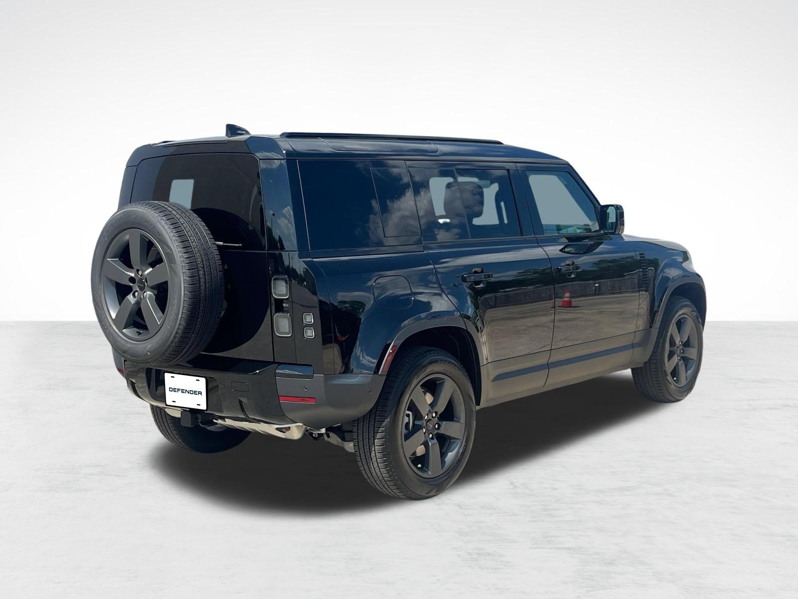 Used 2026 Land Rover Defender 110 S AWD/4WD image 8