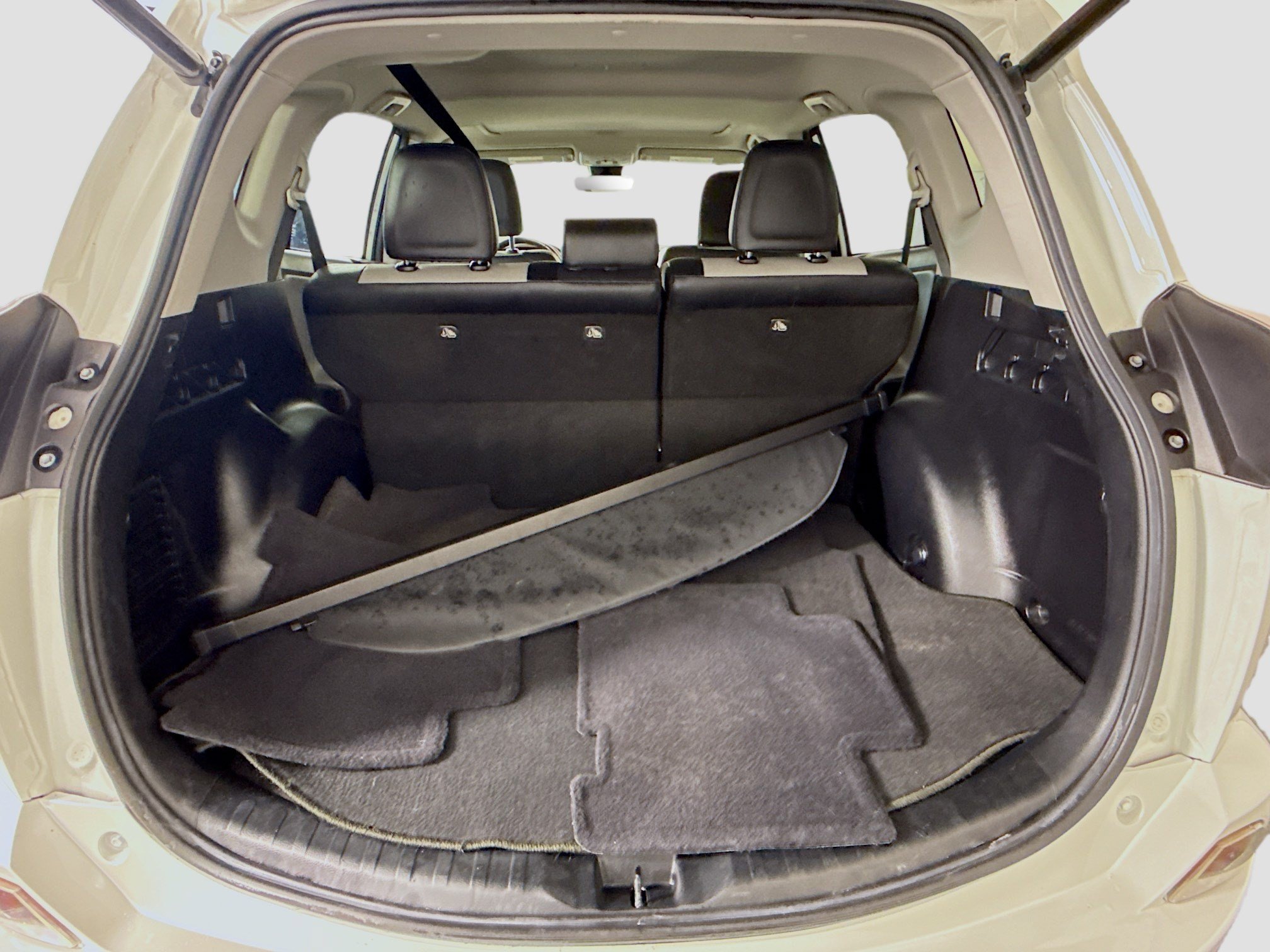 Used 2018 Toyota RAV4 Limited FWD image 35