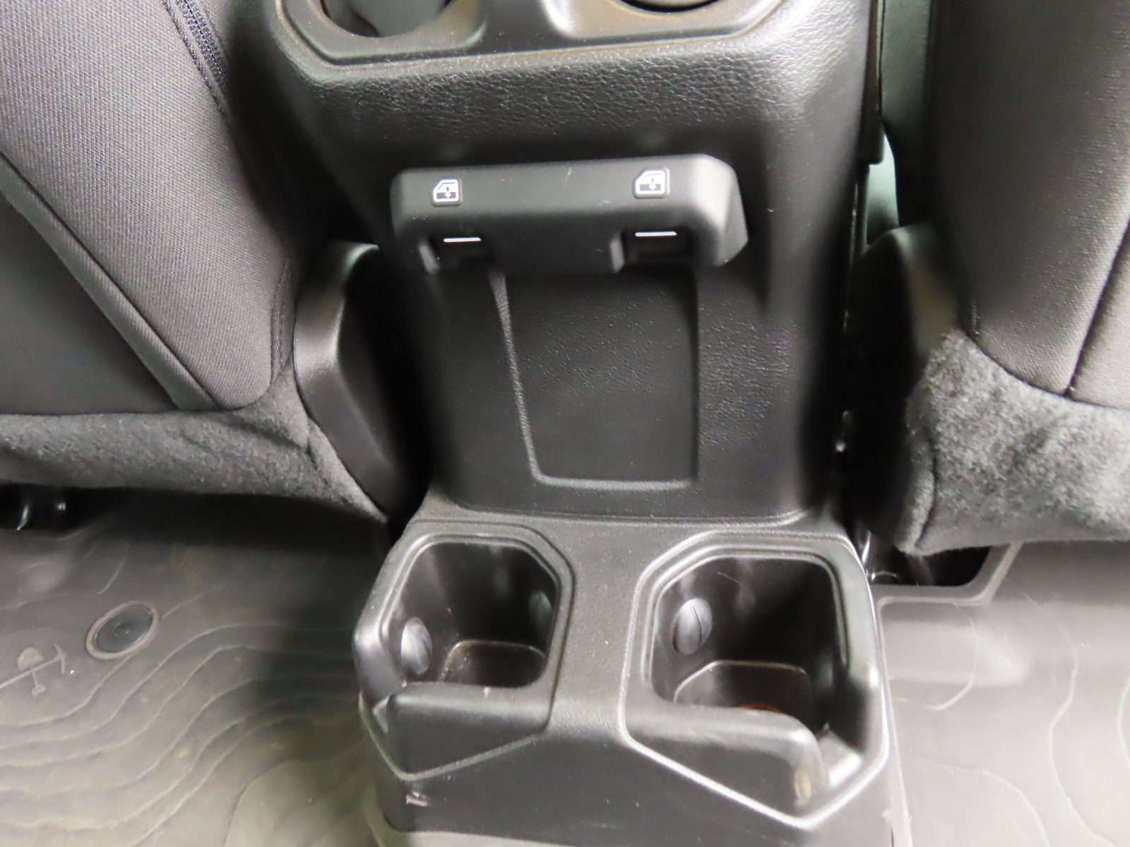 Used 2022 Jeep Gladiator Sport AWD/4WD image 38