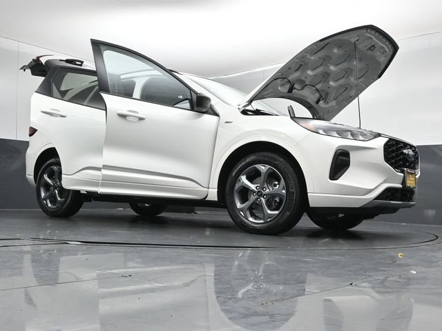 Certified 2024 Ford Escape ST-Line w/ Tech Pack #1 AWD/4WD image 54