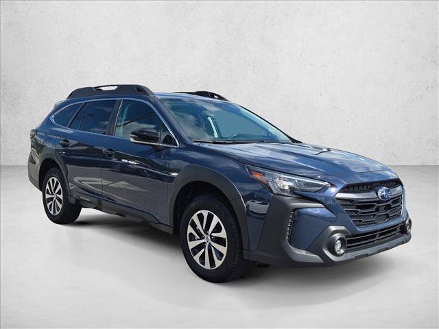 Used 2025 Subaru Outback Premium AWD/4WD image 3