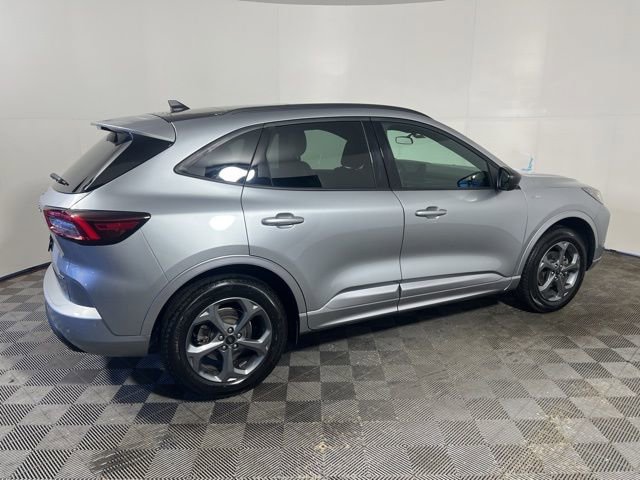 Used 2024 Ford Escape ST-Line w/ Tech Pack #1 image 9