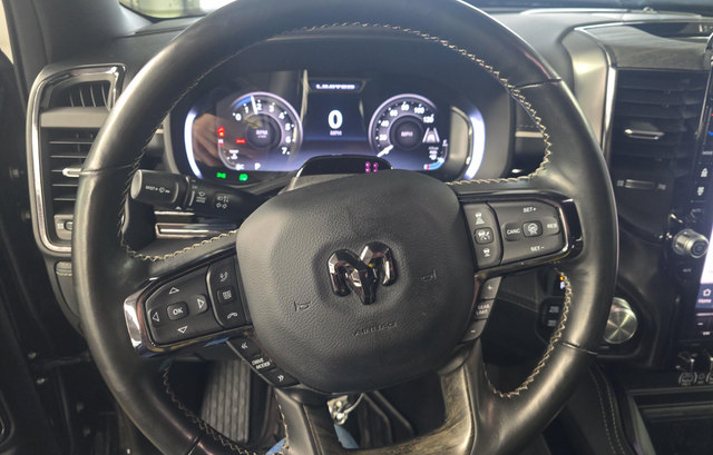Used 2025 RAM 1500 Limited AWD/4WD image 11
