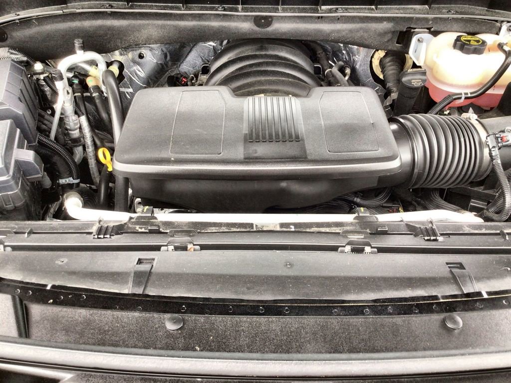 Used 2025 Chevrolet Tahoe LT image 31